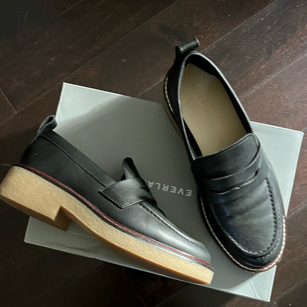 Everlane Gum Sole Penny Loafer sz8